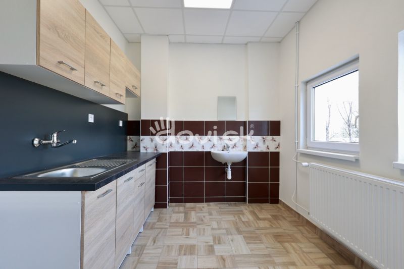 Novozrekonštruované kancelárie a skladové priestory na prenájom