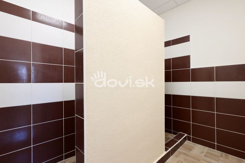 Novozrekonštruované kancelárie a skladové priestory na prenájom