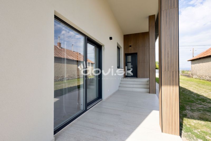 MODERNÝ 4-IZBOVÝ BUNGALOV | ZEMPLÍNSKA ŠIROKÁ