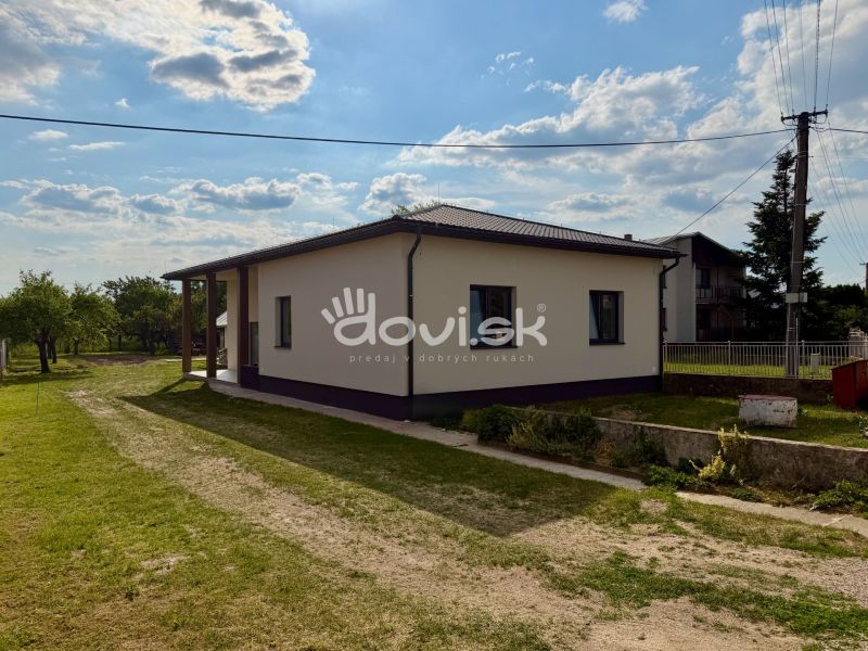 MODERNÝ 4-IZBOVÝ BUNGALOV | ZEMPLÍNSKA ŠIROKÁ