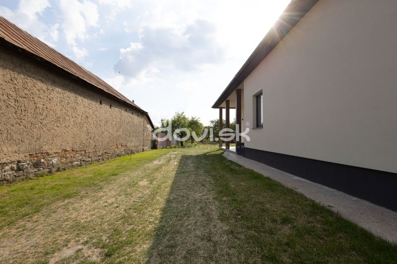 MODERNÝ 4-IZBOVÝ BUNGALOV | ZEMPLÍNSKA ŠIROKÁ