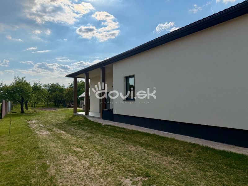MODERNÝ 4-IZBOVÝ BUNGALOV | ZEMPLÍNSKA ŠIROKÁ