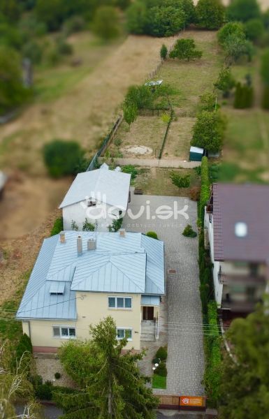 Rodinný dom s takmer 30-árovým pozemkom – Michalovce, Topoľany