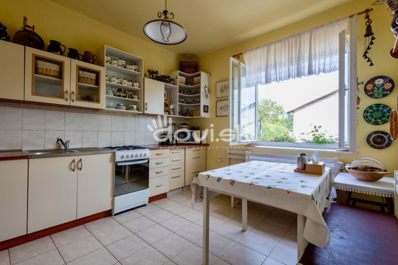 Rodinný dom s takmer 30-árovým pozemkom – Michalovce, Topoľany