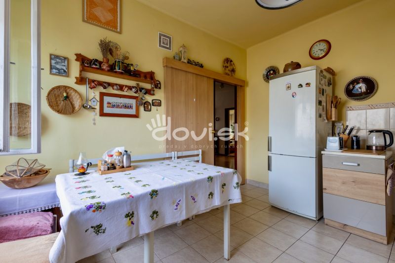 Rodinný dom s takmer 30-árovým pozemkom – Michalovce, Topoľany