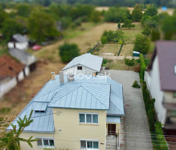 Rodinný dom s takmer 30-árovým pozemkom – Michalovce, Topoľany