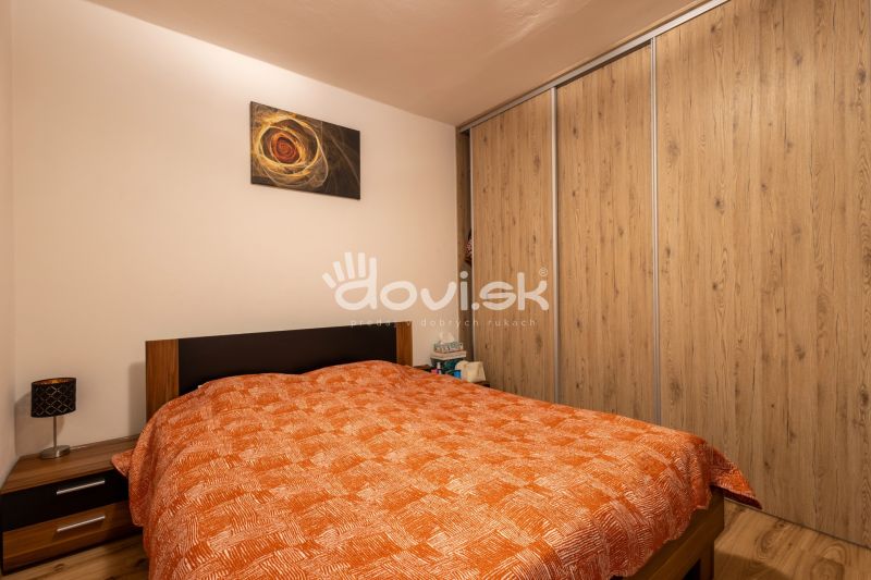 4-izbový byt s balkónom po rekonštrukcii – ul. Moldavská