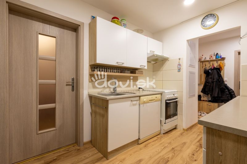 4-izbový byt s balkónom po rekonštrukcii – ul. Moldavská