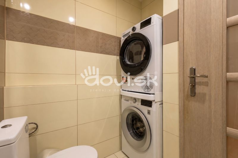 4-izbový byt s balkónom po rekonštrukcii – ul. Moldavská